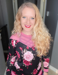Dr. Elizabeth Nixon null