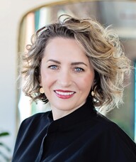 Book an Appointment with Elizabeth Docea for Botox/ FIller/ PRF/ Sculptra