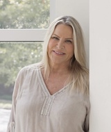 Book an Appointment with Jenny Jahoo at DeeTox - Burlington