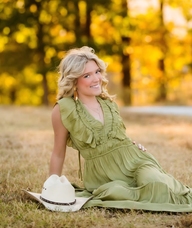 Book an Appointment with Ava Hanush for Spray Tans