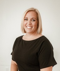 Book an Appointment with Dr. Robin Anderson for Chiropractic