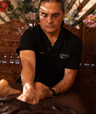 Book an Appointment with Alejandro L for Reflexology
