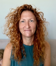 Book an Appointment with Kelly Clowes for Reiki