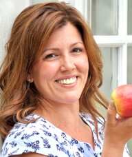 Book an Appointment with Sadie Wells for Dietetics