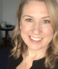 Book an Appointment with Dr. Lisa Beach for Acupuncture